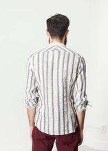 Load image into Gallery viewer, Linen Western Shirt in Beige/Blue