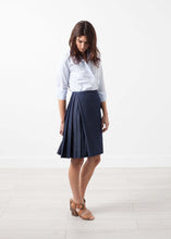 Load image into Gallery viewer, Side Pleat Skirt