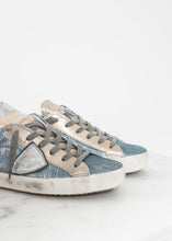 Load image into Gallery viewer, Metallic Sequin Low Top Sneaker