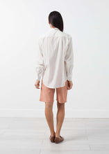 Load image into Gallery viewer, Classic Button Down