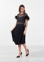 Load image into Gallery viewer, Organza Feather Top