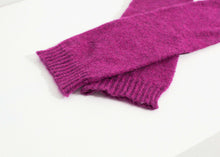 Load image into Gallery viewer, Pikki Mittens in Fuchsia