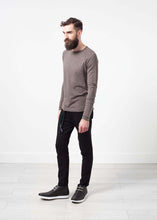 Load image into Gallery viewer, Daris Tee in Olive
