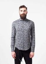 Load image into Gallery viewer, Western Arkansas Button-Up in Grey Floral
