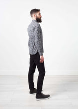 Load image into Gallery viewer, Western Arkansas Button-Up in Grey Floral
