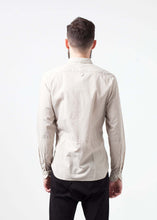 Load image into Gallery viewer, Patterned Button Up in Beige
