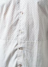 Load image into Gallery viewer, Patterned Button Up in Beige
