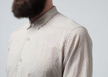 Load image into Gallery viewer, Patterned Button Up in Beige
