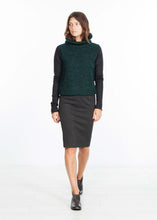 Load image into Gallery viewer, Boucle Turtle Neck in Green/Black

