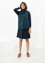 Load image into Gallery viewer, Ludo Vest in Marine
