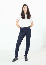 Load image into Gallery viewer, Easy Slim Pant in Navy
