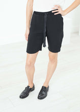 Load image into Gallery viewer, Nuit Shorts in Black
