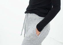 Load image into Gallery viewer, Highsoft Cropped Sweat in Heather Grey
