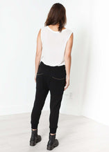 Load image into Gallery viewer, Highsoft Cropped Sweat in Black
