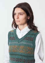 Load image into Gallery viewer, Fair Isle Vest in Army
