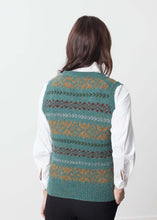 Load image into Gallery viewer, Fair Isle Vest in Army
