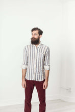 Load image into Gallery viewer, Linen Western Shirt in Beige/Blue
