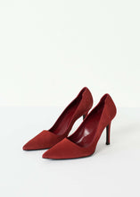 Load image into Gallery viewer, Camoscio Heel
