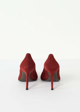 Load image into Gallery viewer, Camoscio Heel
