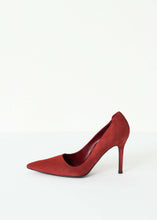 Load image into Gallery viewer, Camoscio Heel
