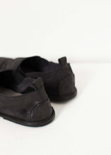 Load image into Gallery viewer, Low Chelsea Boot in Black
