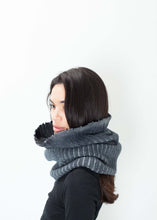 Load image into Gallery viewer, Knit Neck Warmer in Grey
